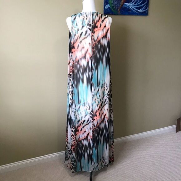 bebe Animal Print High Low Sleeveless Dress - Picture 3 of 5